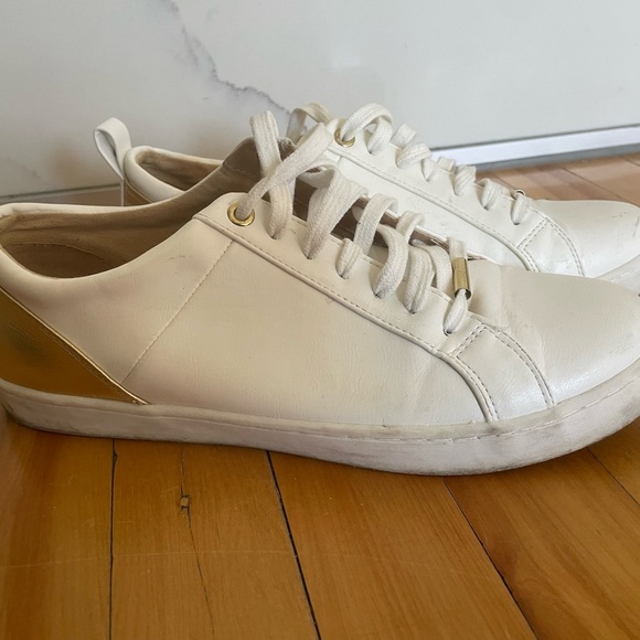 White and gold running shoes size 9 woman - Picture 3 of 5